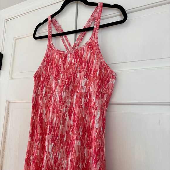 Columbia Pink Orange Athletic Mini Dress Built in Bra Size Medium Pickleball - Picture 2 of 10